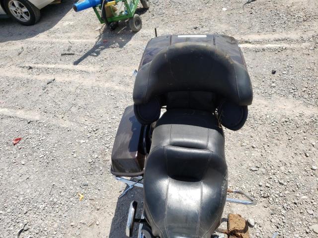 2011 HARLEY-DAVIDSON FLHTK - 1HD1KEM12BB660044
