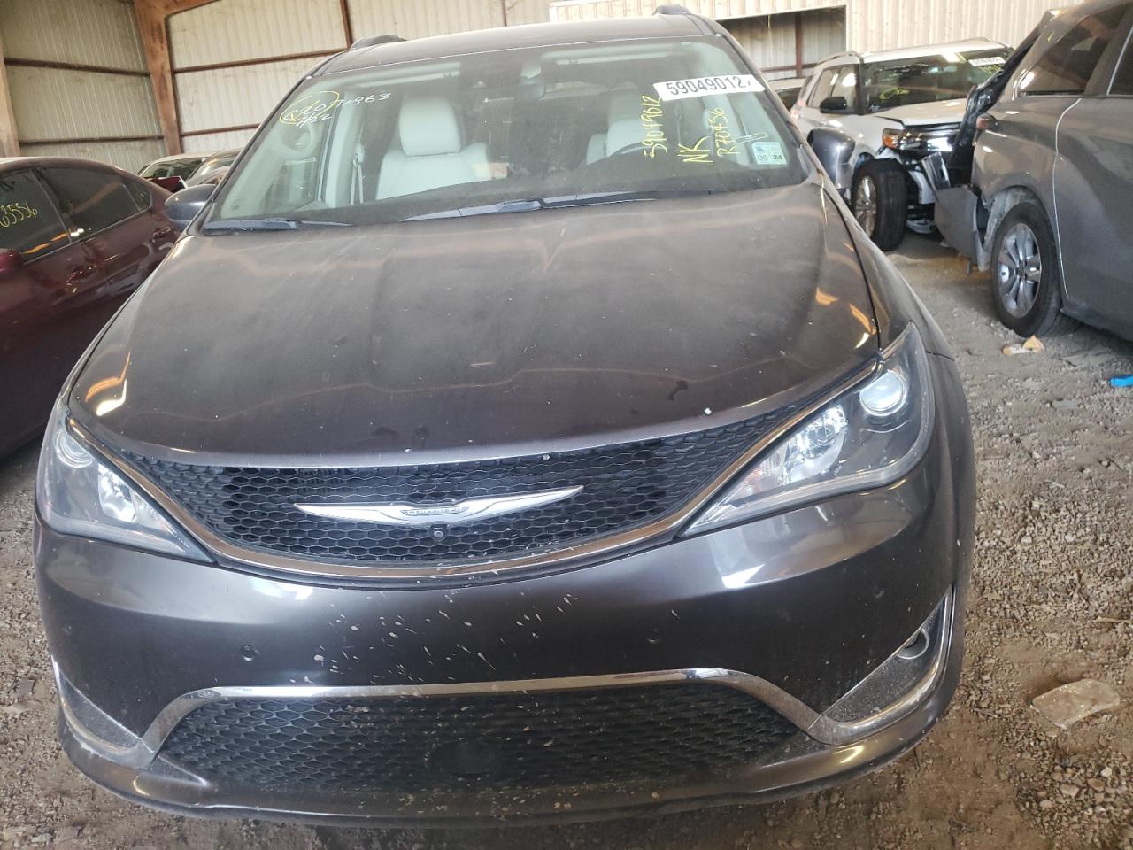 2CA4RC1EG3HR70456 2017 Chrysler Pacifica