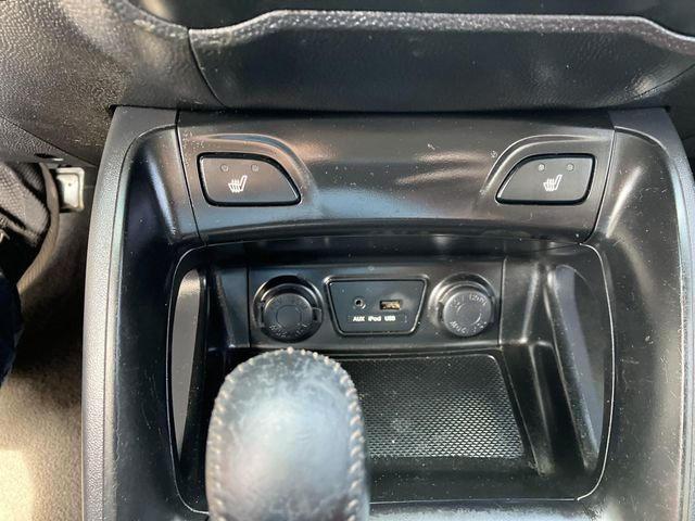 VIN: KM8JU3AC7DU692822 Auction: COPART Lot: 59233182 Location: GA - ATLANTA EAST KM8JU3AC7DU692822 HYUNDAI TUCSON 2013 WHITE Photo 3