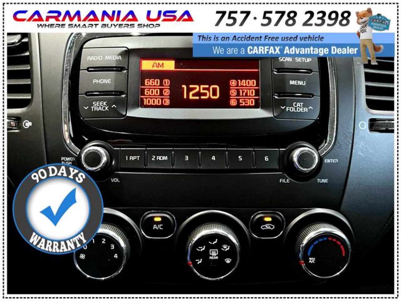 3KPFK4A76HE042232 2017 Kia Forte Lx