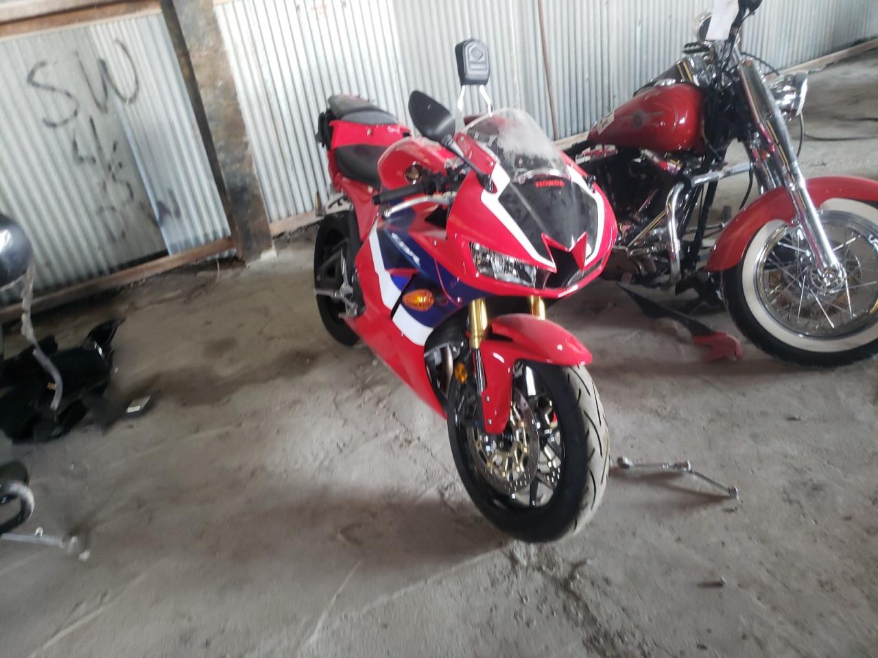 JH2PC40J3MK700750 HONDA CBR600 RA 2021