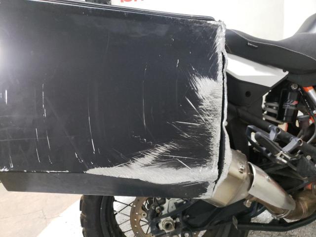 2018 KTM 1090 ADVEN VBKV49402JM985371