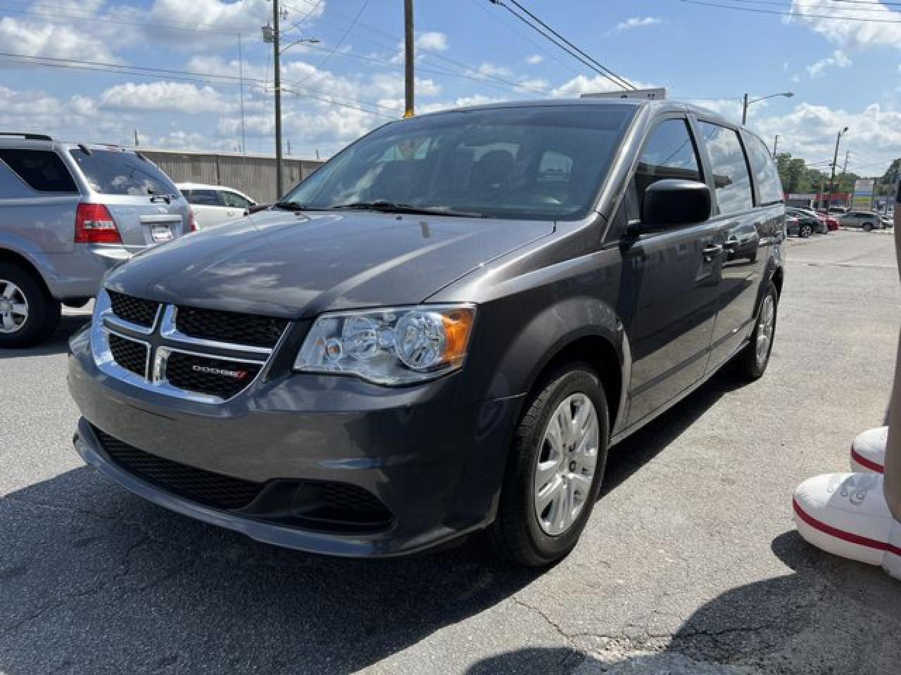 2C4RDGBG4JR256390 2018 Dodge Grand Caravan Se