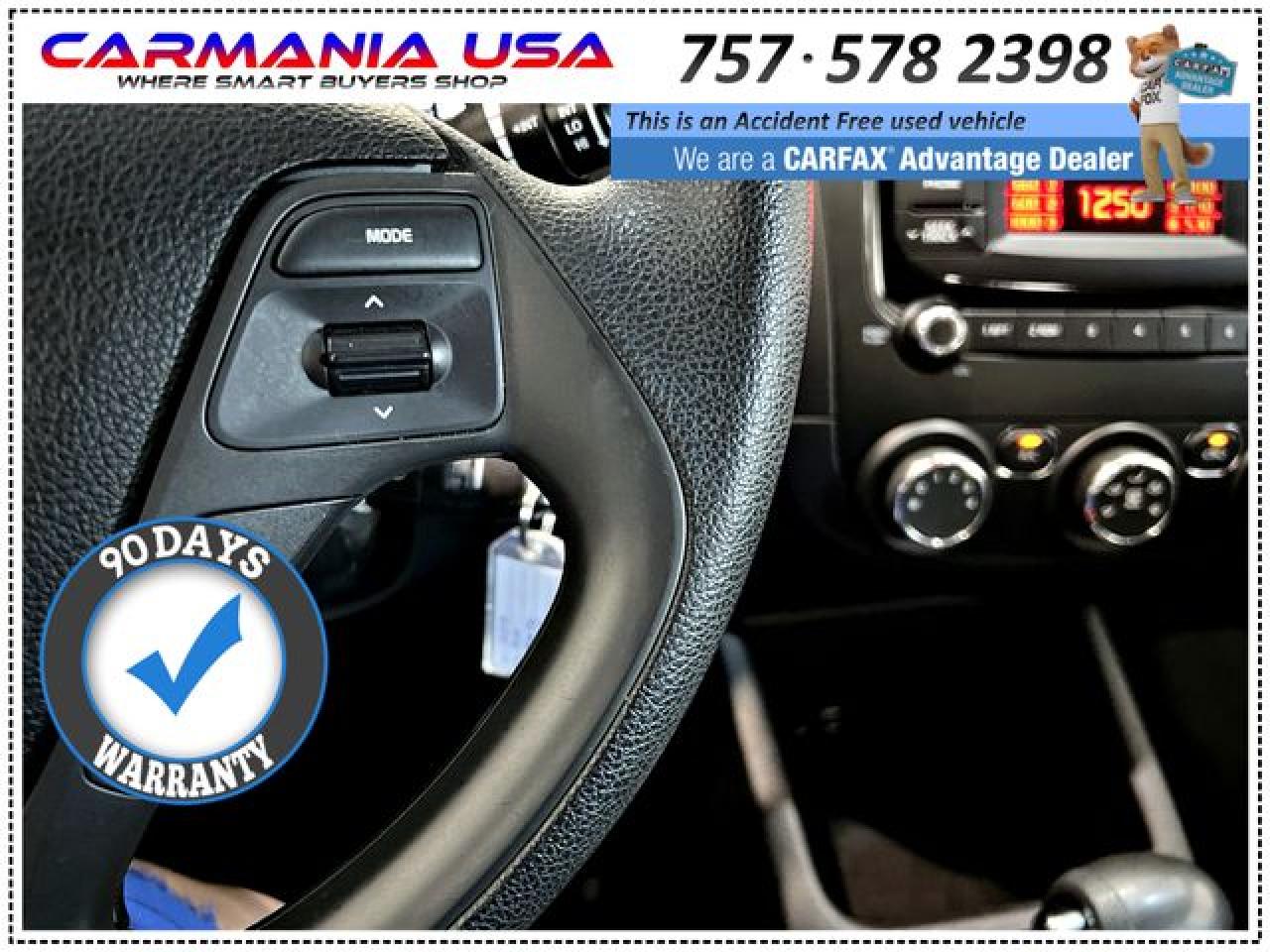 3KPFK4A76HE042232 2017 Kia Forte Lx