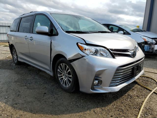 2018 Toyota Sienna XLE