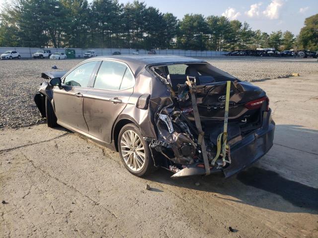 2018 TOYOTA CAM 4T1B11HK5JU024317