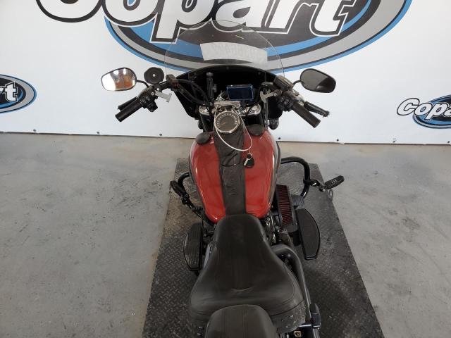 2019 HARLEY-DAVIDSON FLHC 1HD1YAJ65KB031336