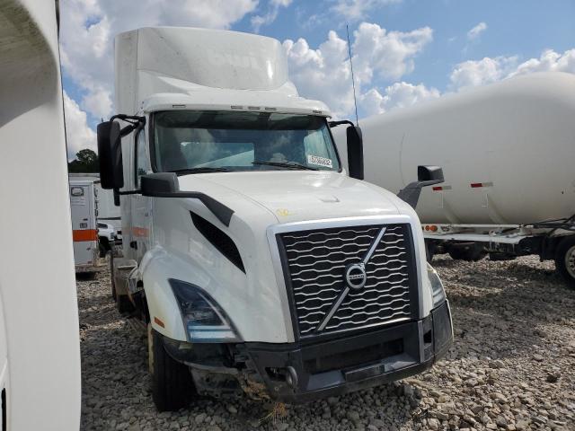 Salvage cars for sale from Copart Florence, MS: 2021 Volvo VN VNL