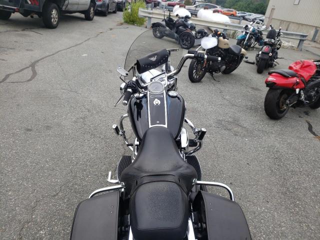 2010 HARLEY-DAVIDSON FLHRC 1HD1FR413AB621554