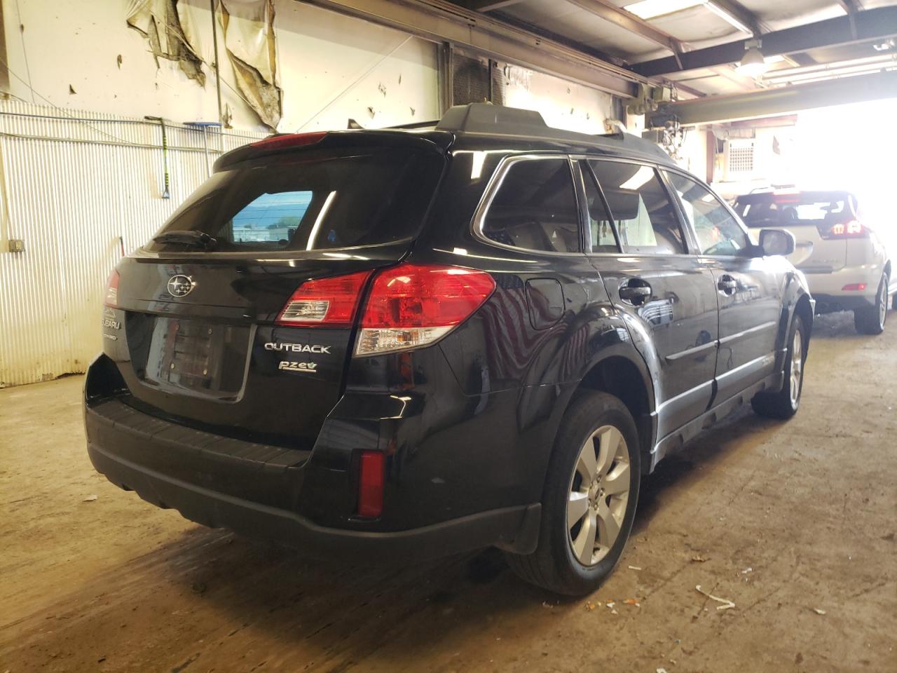 2012 Subaru Outback 2.5I Limited vin: 4S4BRBKCXC3248806