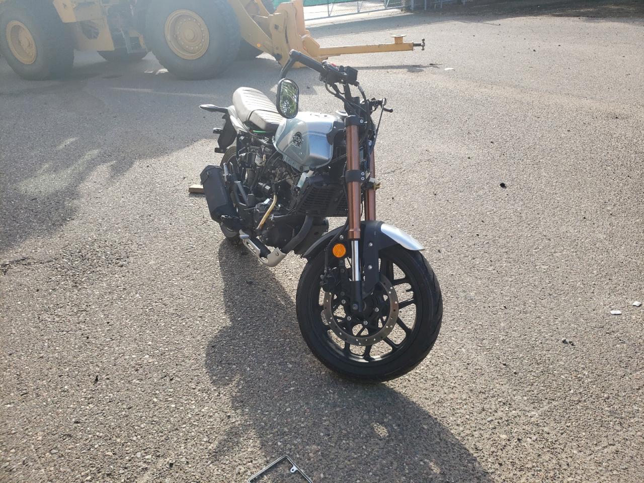 LXAPRZP57LX000127 KPM 390DUKE 2020