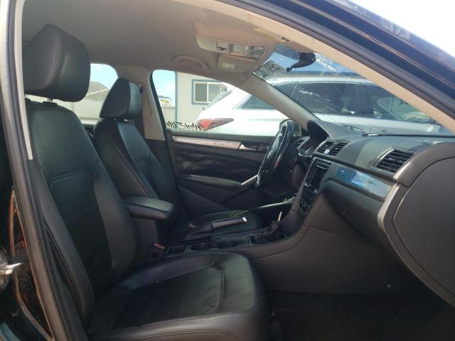 2015 VOLKSWAGEN PASSAT S - 1VWAT7A33FC096529