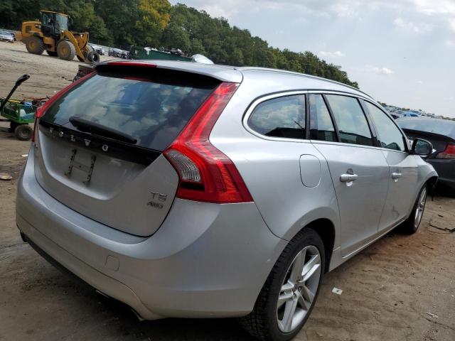 2015 VOLVO V60 PREMIE YV1612SB3F1187071