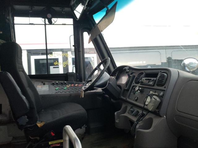 2009 Freightliner Chassis B2 6.7L из США