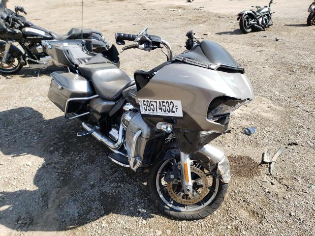 Salvage cars for sale from Copart Elgin, IL: 2017 Harley-Davidson Fltru