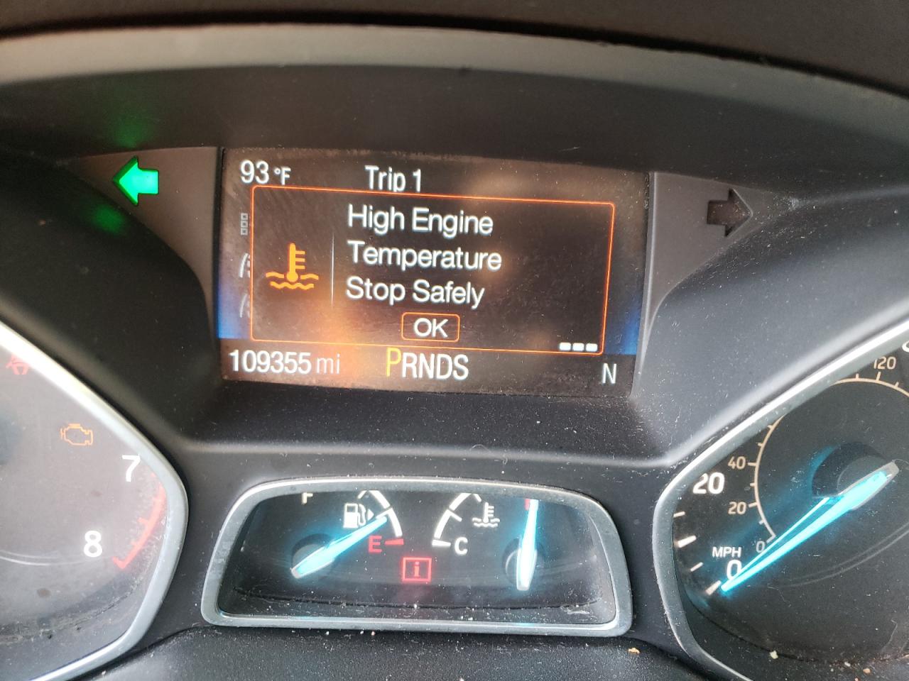 1FMCU0GD5HUD70693 FORD ESCAPE 2017