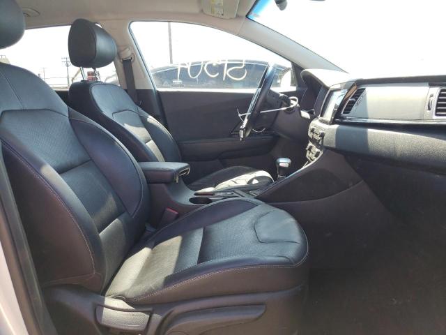 KNDCE3LC9J5155821 KIA Niro Touring