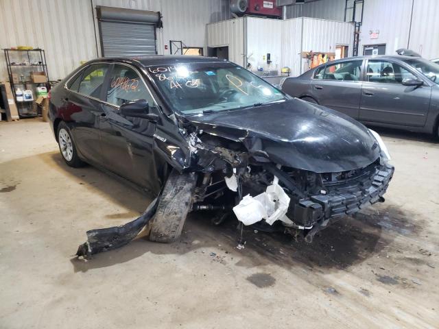 Salvage cars for sale from Copart Lyman, ME: 2017 Toyota Camry Hybrid