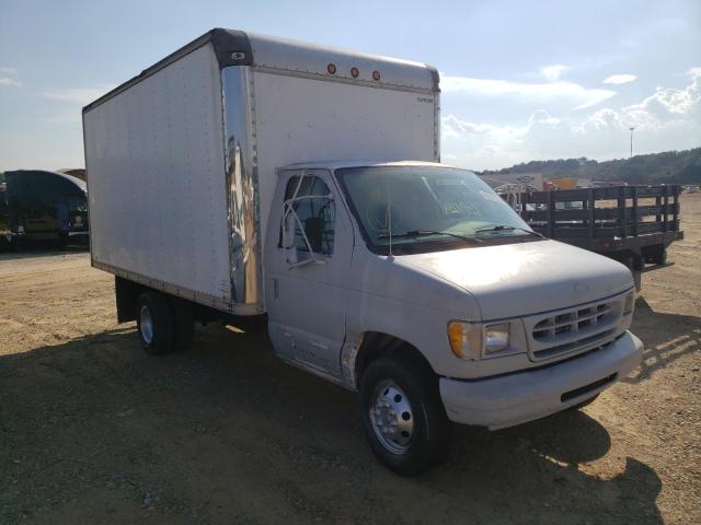 2000 Ford Econoline Cargo Van 