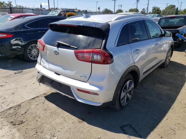 KNDCE3LC9J5155821 KIA Niro Touring