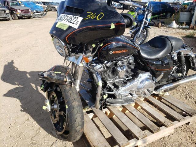 2019 HARLEY-DAVIDSON FLHX - 1HD1KBC15KB658305