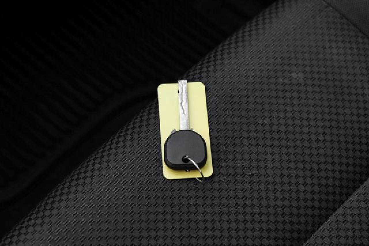 2017 Chevrolet Silverado C1500 Lt VIN: 3GCPCREC0HG305065 Lot: 60564222