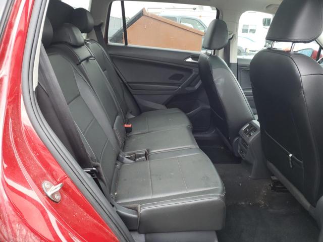 2018 VOLKSWAGEN TIGUAN SE - 3VV2B7AX0JM129931