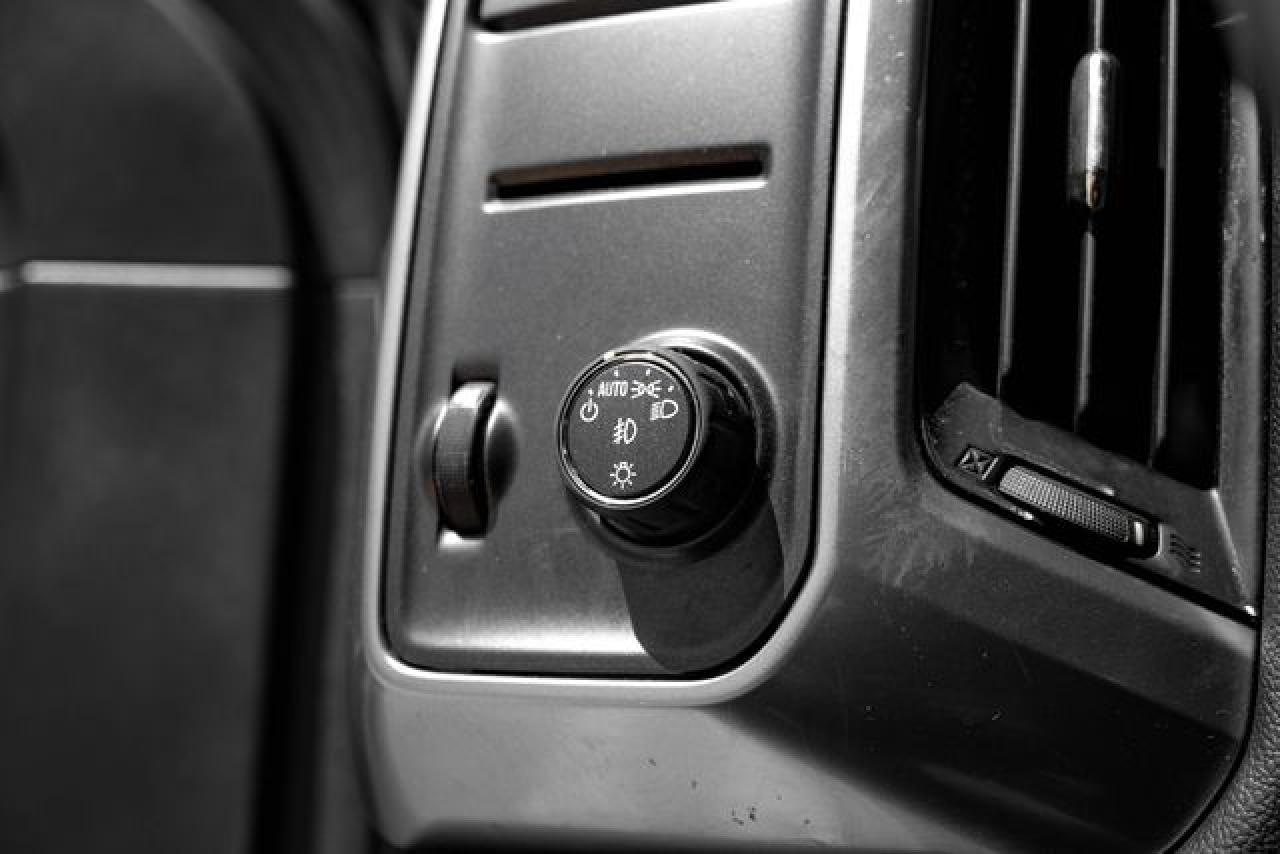 2017 Chevrolet Silverado C1500 Lt VIN: 3GCPCREC0HG305065 Lot: 60564222