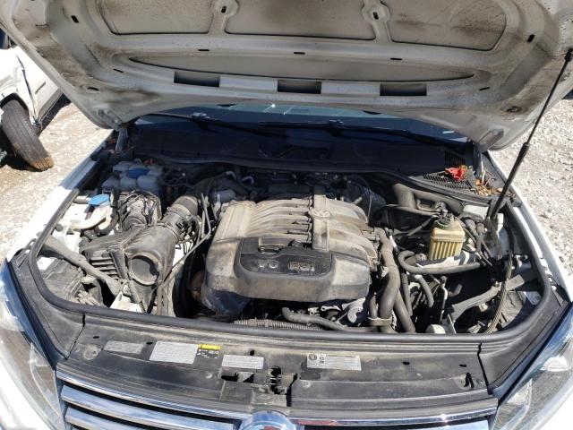2017 VOLKSWAGEN TOUAREG WO WVGRF7BP4HD001046