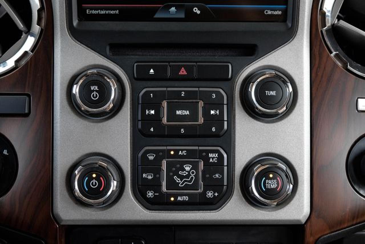 2015 Ford F250 Super Duty VIN: 1FT7W2B64FEC61993 Lot: 60565342