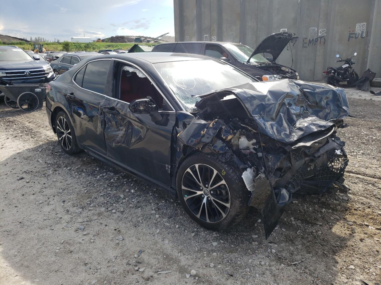 JTNB11HK8J3028917 TOYOTA CAMRY LE/S 2018