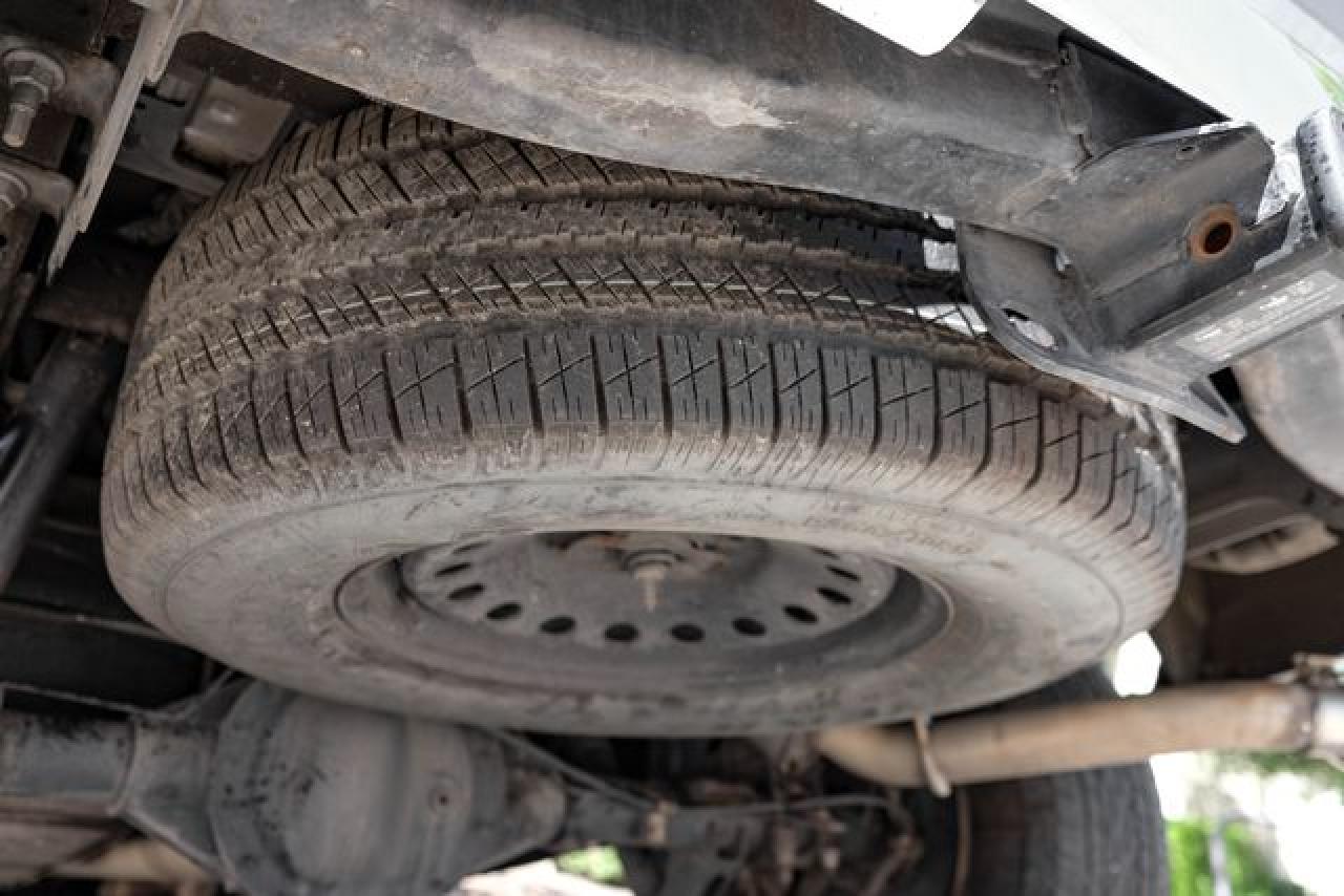 2017 Chevrolet Silverado C1500 Lt VIN: 3GCPCREC0HG305065 Lot: 60564222