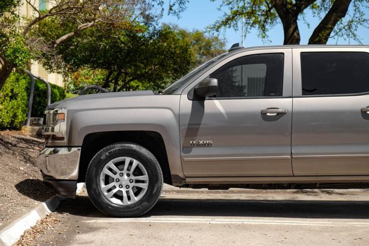 2017 Chevrolet Silverado C1500 Lt VIN: 3GCPCREC0HG305065 Lot: 60564222