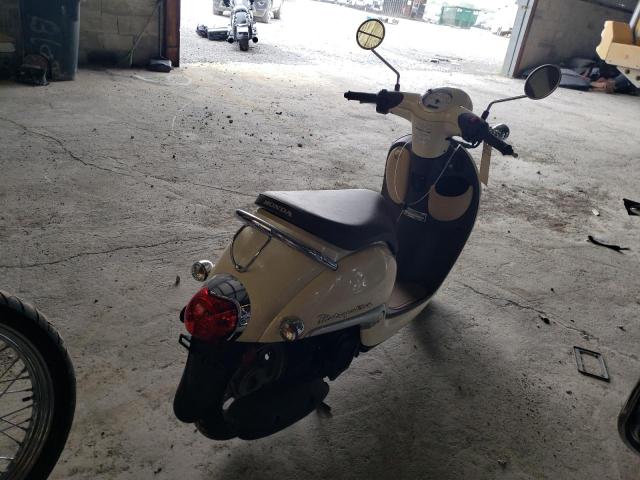 2022 HONDA NCW50 - JH2AF7713NK500828