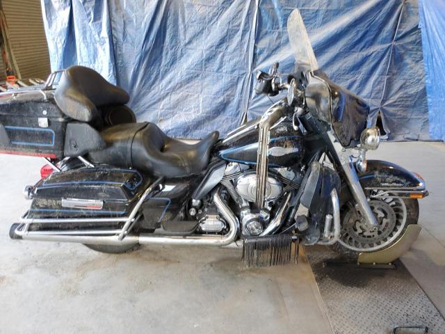 2011 HARLEY-DAVIDSON FLHTCU SHR 1HD1FL412BB667181