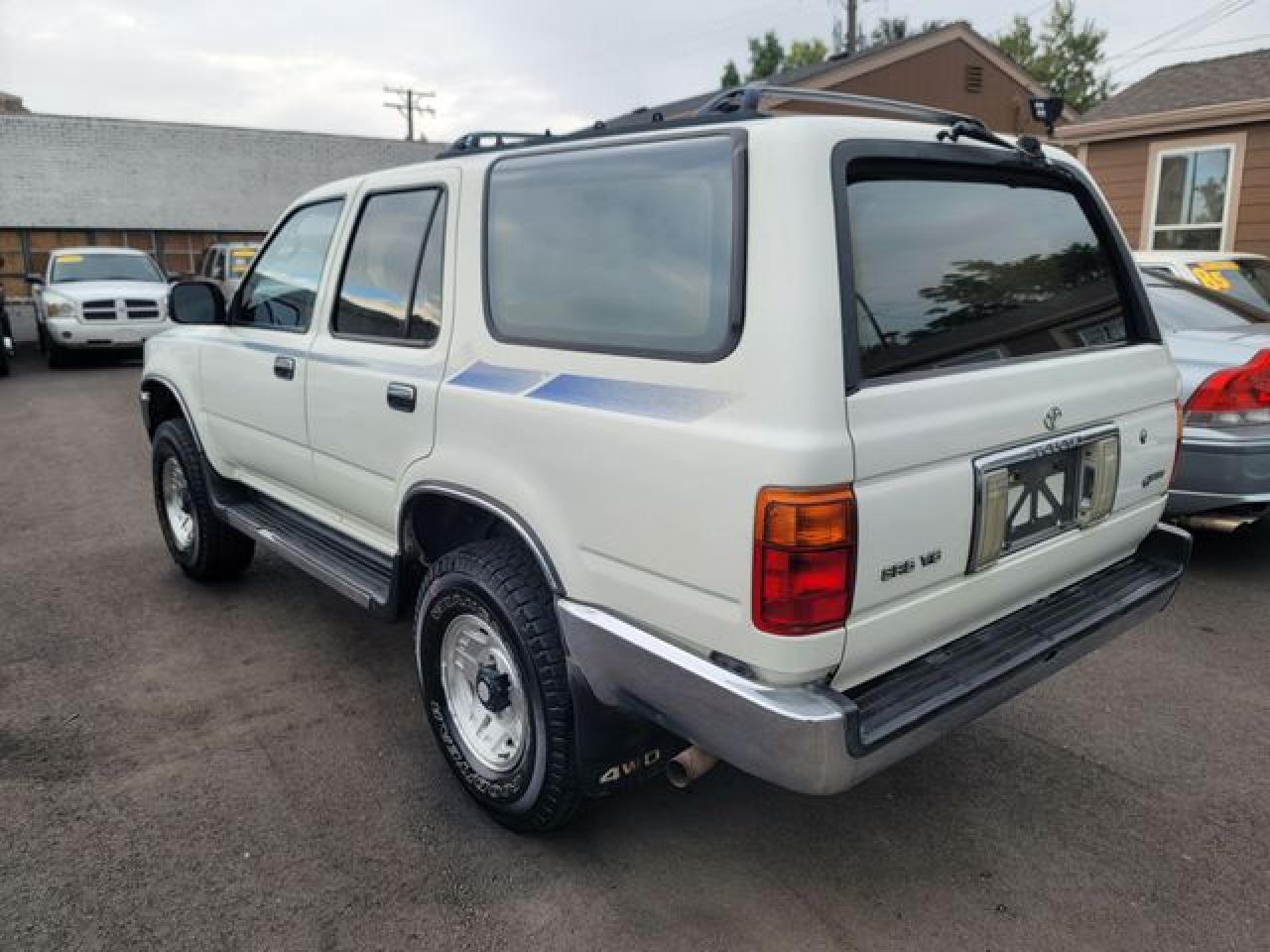 1993 Toyota 4Runner Vn39 Sr5 VIN: JT3VN39W9P0105599 Lot: 60753152