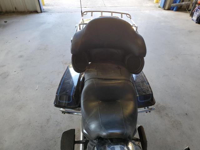 2011 HARLEY-DAVIDSON FLHTCU SHR 1HD1FL412BB667181
