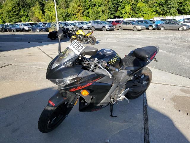 2015 YAMAHA YZFR3 MH3RH06Y7FK008592