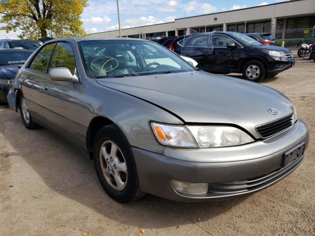 Salvage cars for sale from Copart Wheeling, IL: 1997 Lexus ES 300