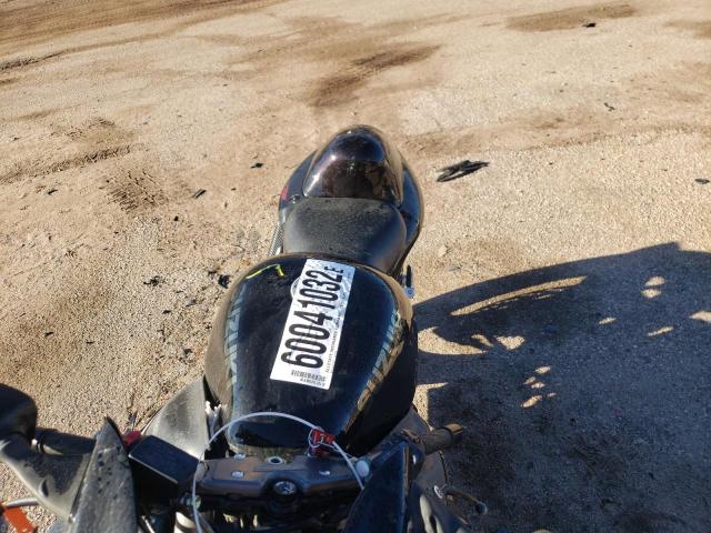 2002 SUZUKI GSX1300 R JS1GW71A422105574