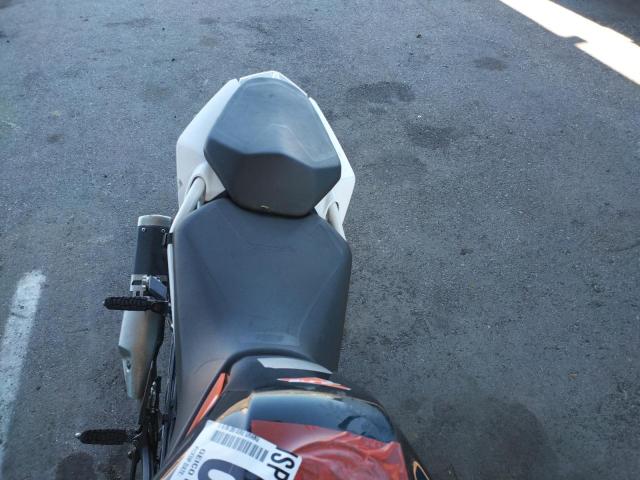 2017 KTM 390 DUKE MD2JPJ406HC240755
