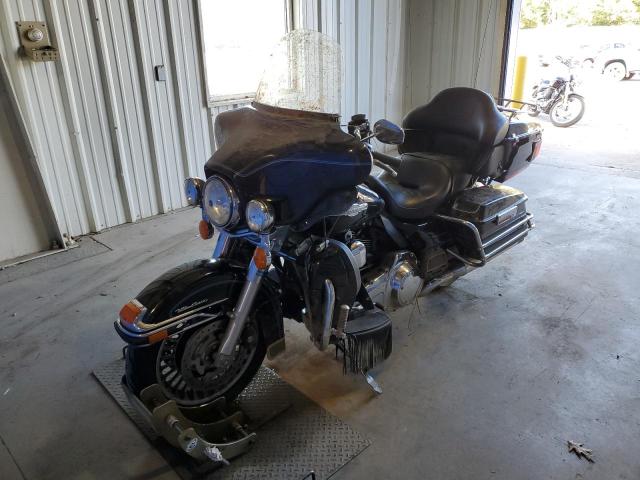 2011 HARLEY-DAVIDSON FLHTCU SHR 1HD1FL412BB667181