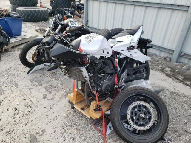 2018 SUZUKI GSX250R LC6DN11A7J1102208