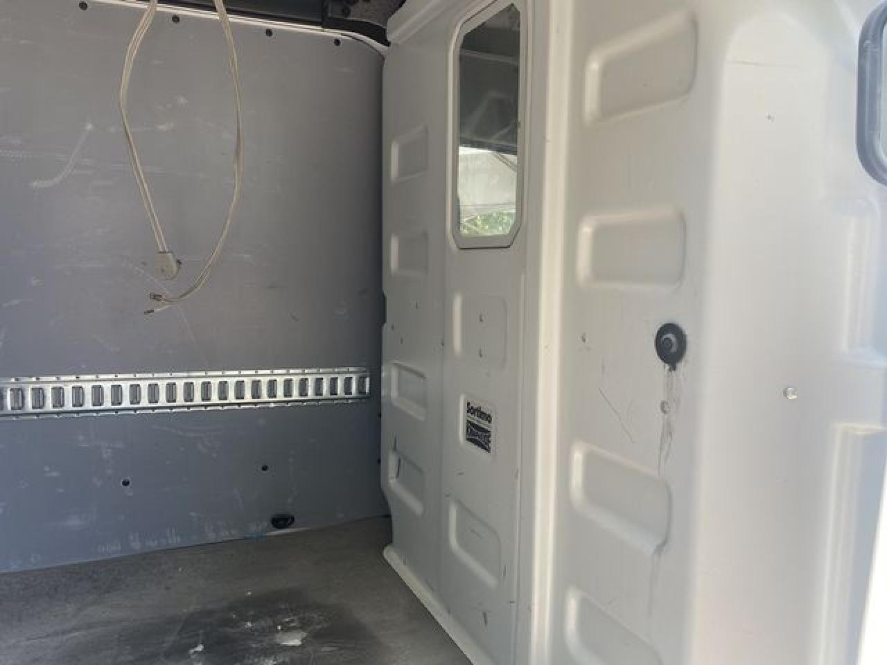 2015 Ford Transit T-150 VIN: 1FTNE2CM8FKB31398 Lot: 60760392