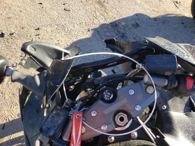 2002 SUZUKI GSX1300 R JS1GW71A422105574