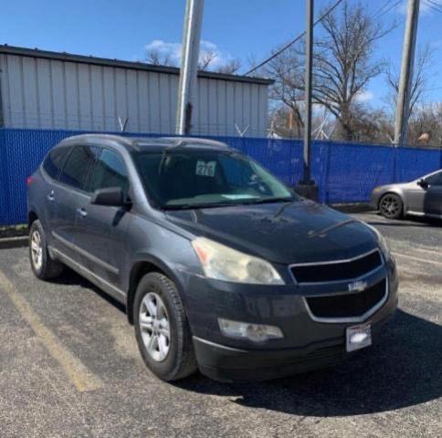 Salvage cars for sale from Copart Columbus, OH: 2009 Chevrolet Traverse L