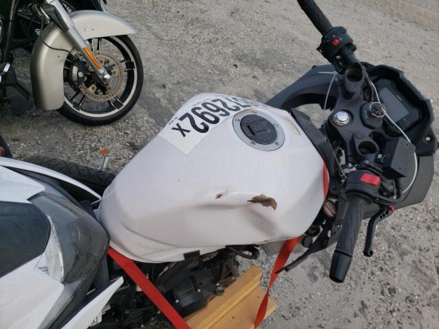2018 SUZUKI GSX250R LC6DN11A7J1102208