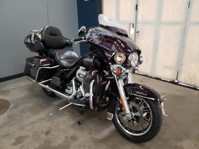 Salvage motorcycles for sale at East Granby, CT auction: 2014 Harley-Davidson Flhtcu ULT