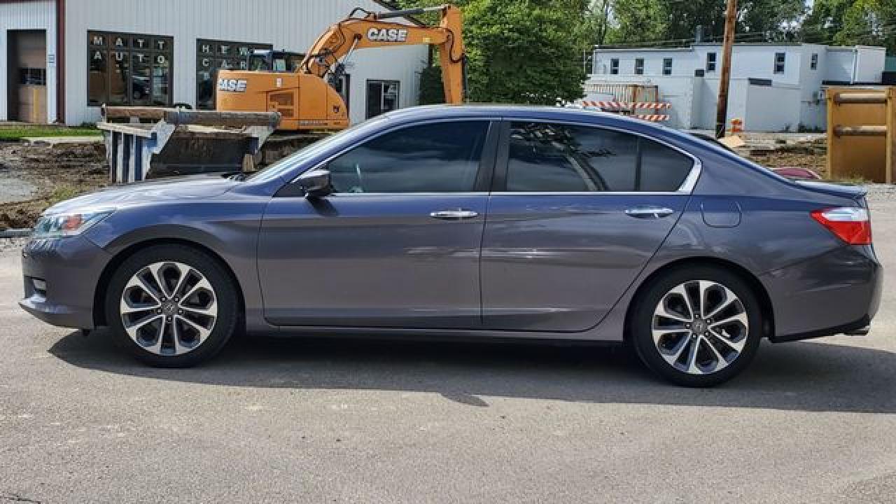 1HGCR2F51FA162094 2015 Honda Accord Sport