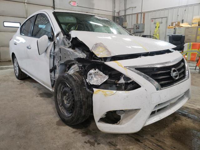 Salvage cars for sale from Copart Columbia, MO: 2017 Nissan Versa S